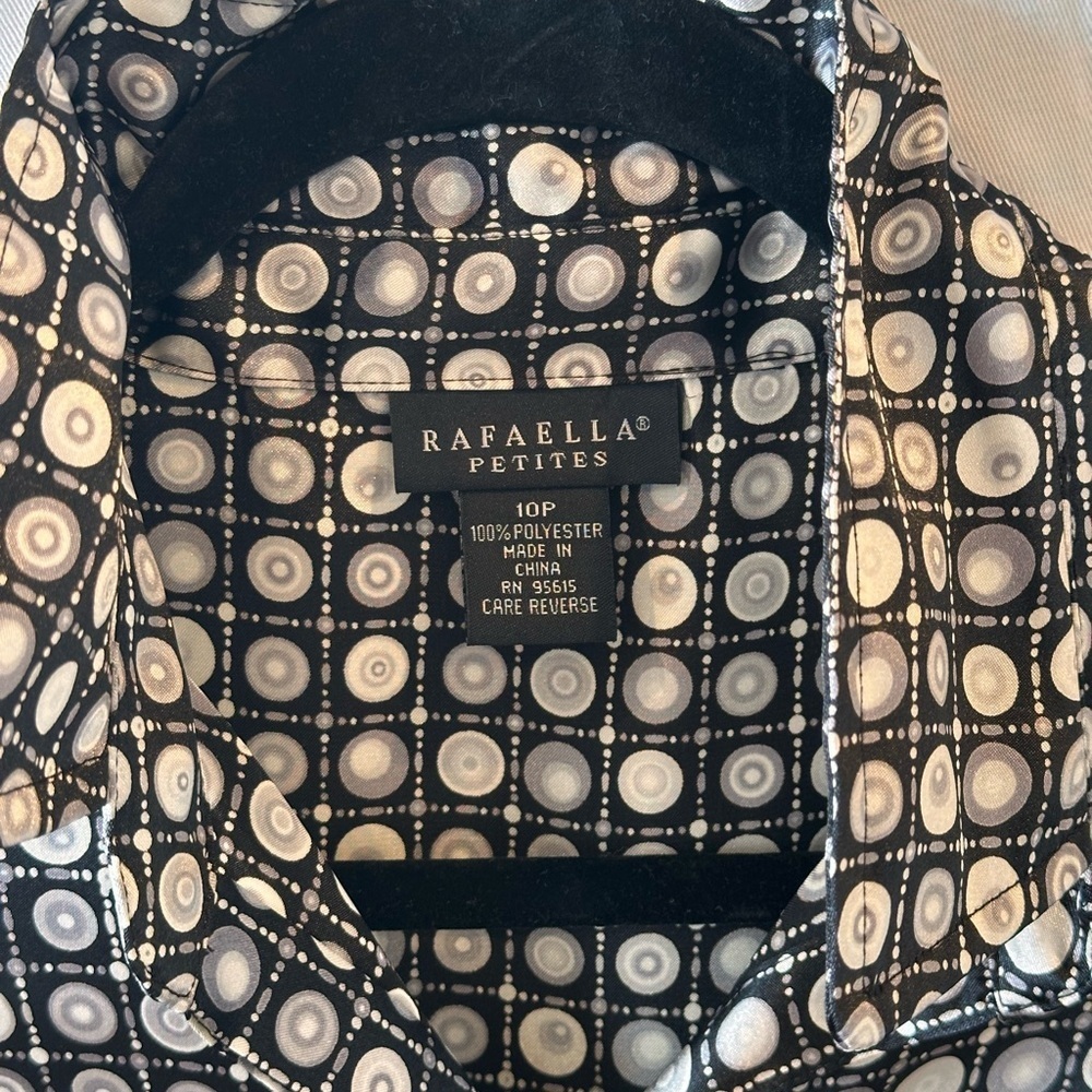 Rafaella Black and White Circle Pattern Blouse - Picture 3 of 6